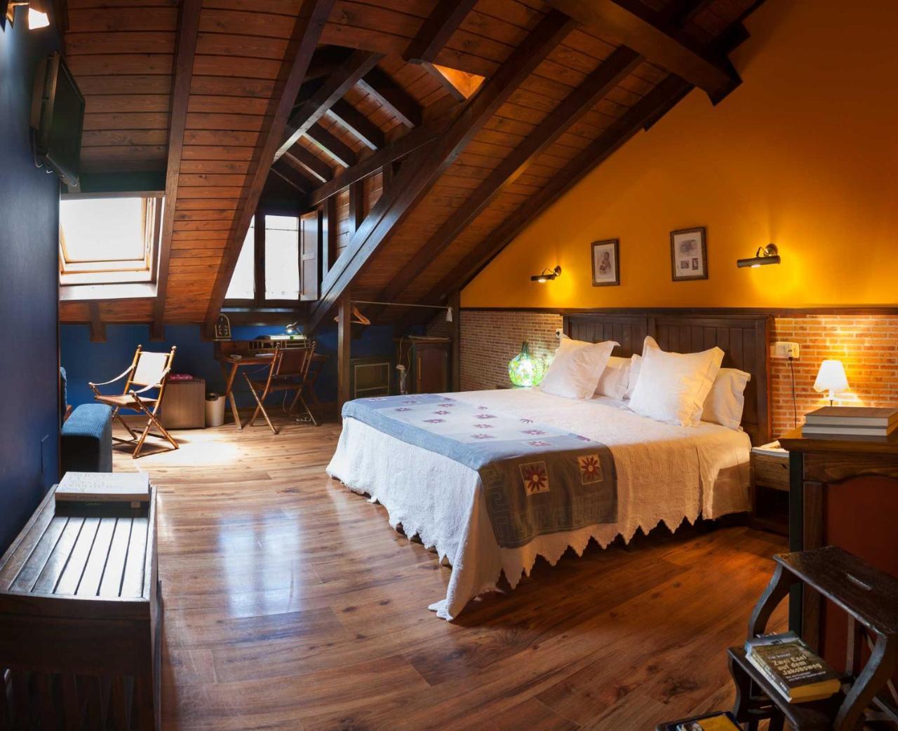 Micro-Hostal La Puerta Del Perdon Villafranca Del Bierzo Eksteriør billede