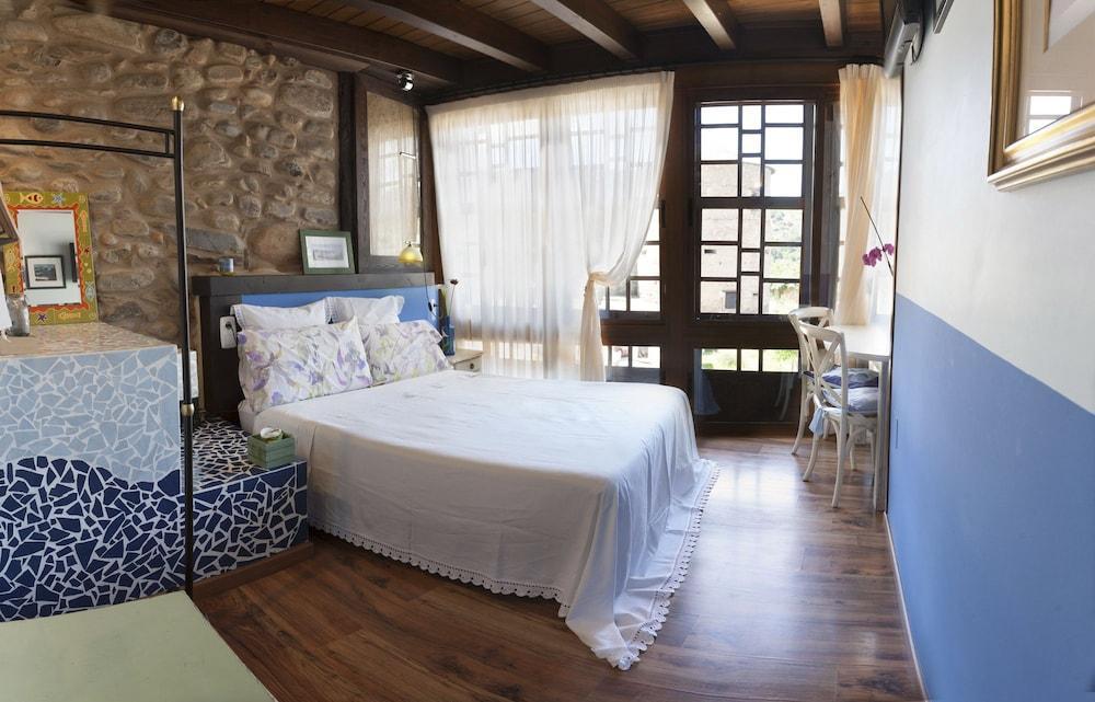 Micro-Hostal La Puerta Del Perdon Villafranca Del Bierzo Eksteriør billede